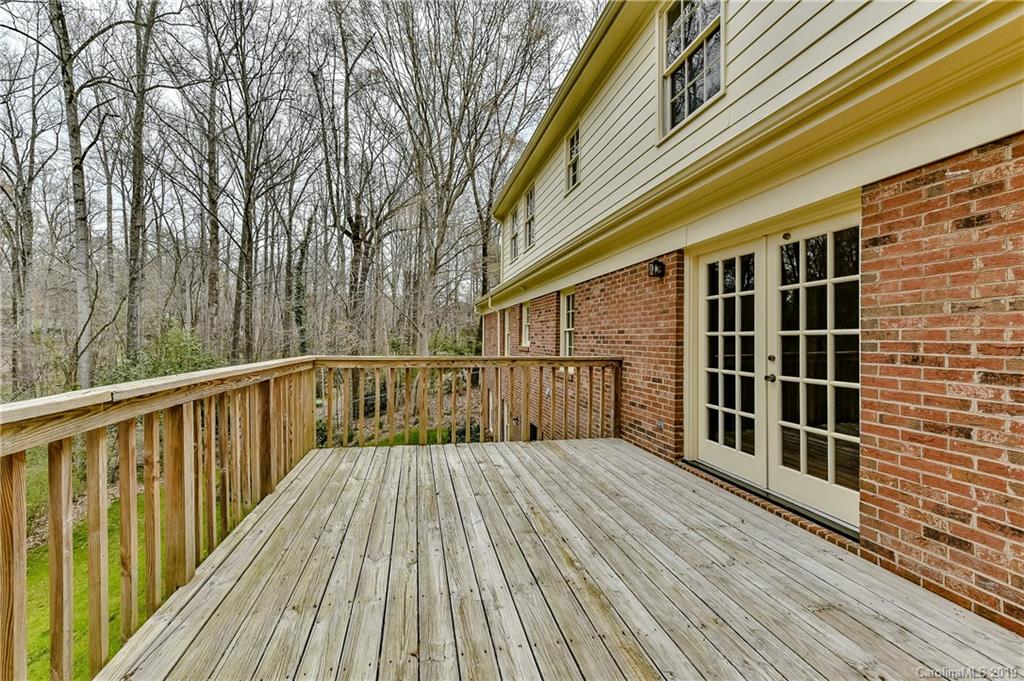 3606 Huckleberry Road Charlotte, NC 28210 - Photo 5 of 36 Gallery Image 5