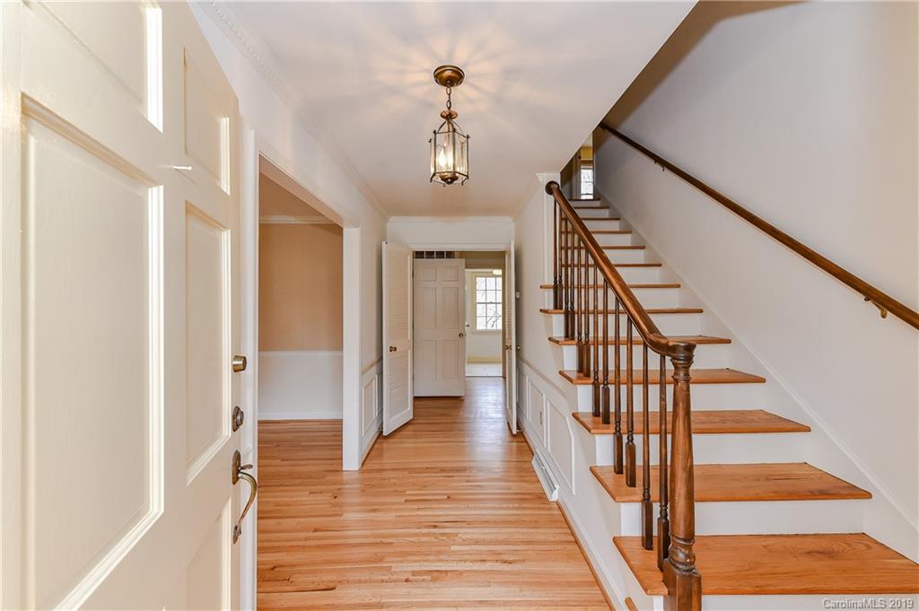 3606 Huckleberry Road Charlotte, NC 28210 - Photo 6 of 36 Gallery Image 6