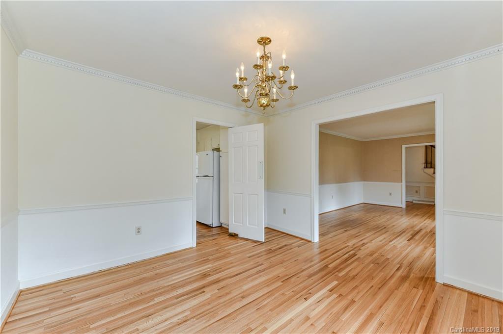 3606 Huckleberry Road Charlotte, NC 28210 - Photo 10 of 36 Gallery Image 10
