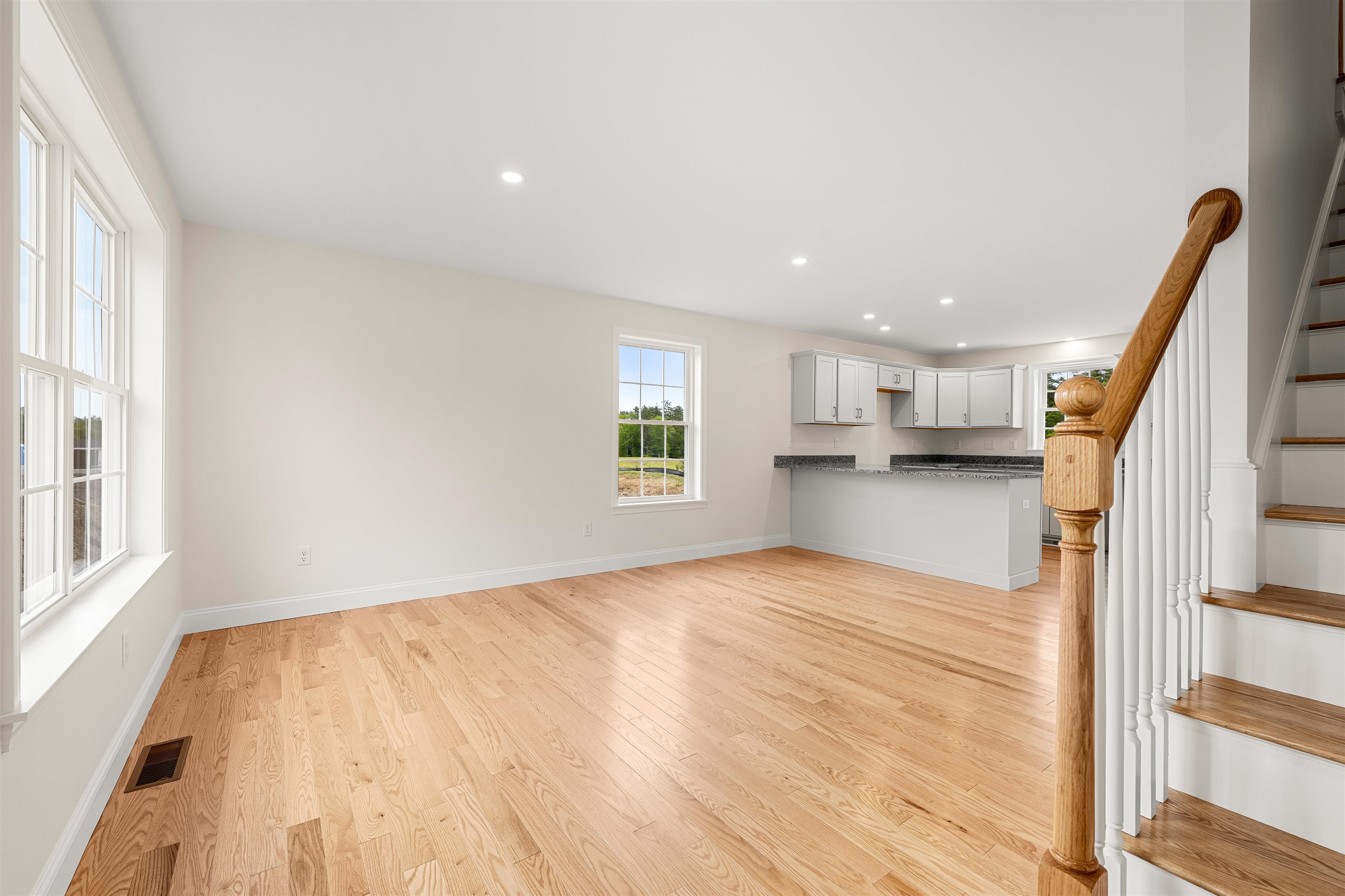 7 B Violette Drive Epping, NH 03042 - Photo 3 of 60