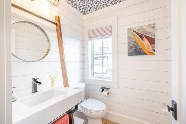 $2,185,000 | 61 Chickering Road, Spencer, MA 01562