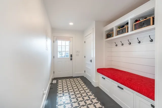 $2,185,000 | 61 Chickering Road, Spencer, MA 01562