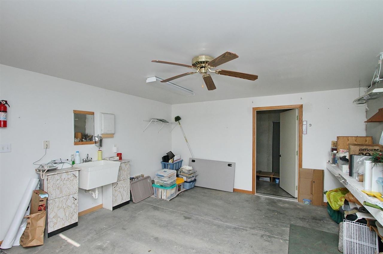 3121 East View Circle Drive Riverside, IA 52327 - Photo 41 of 50 Gallery Image 41