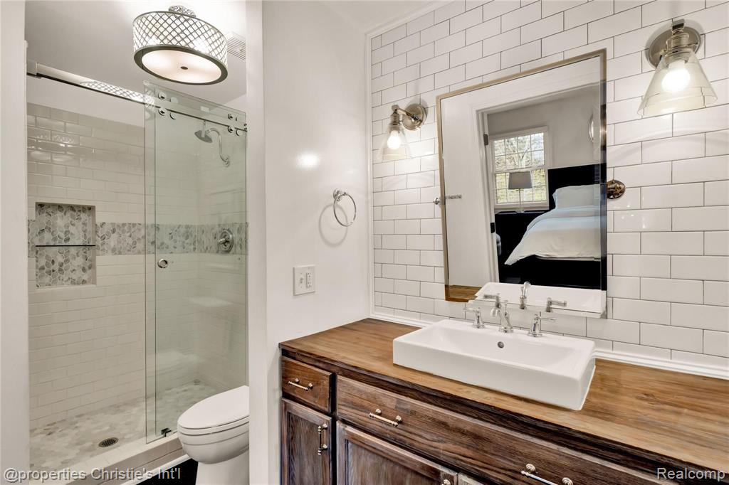 905 Ravine Terrace Drive Rochester Hills, MI 48307 - Photo 20 of 28