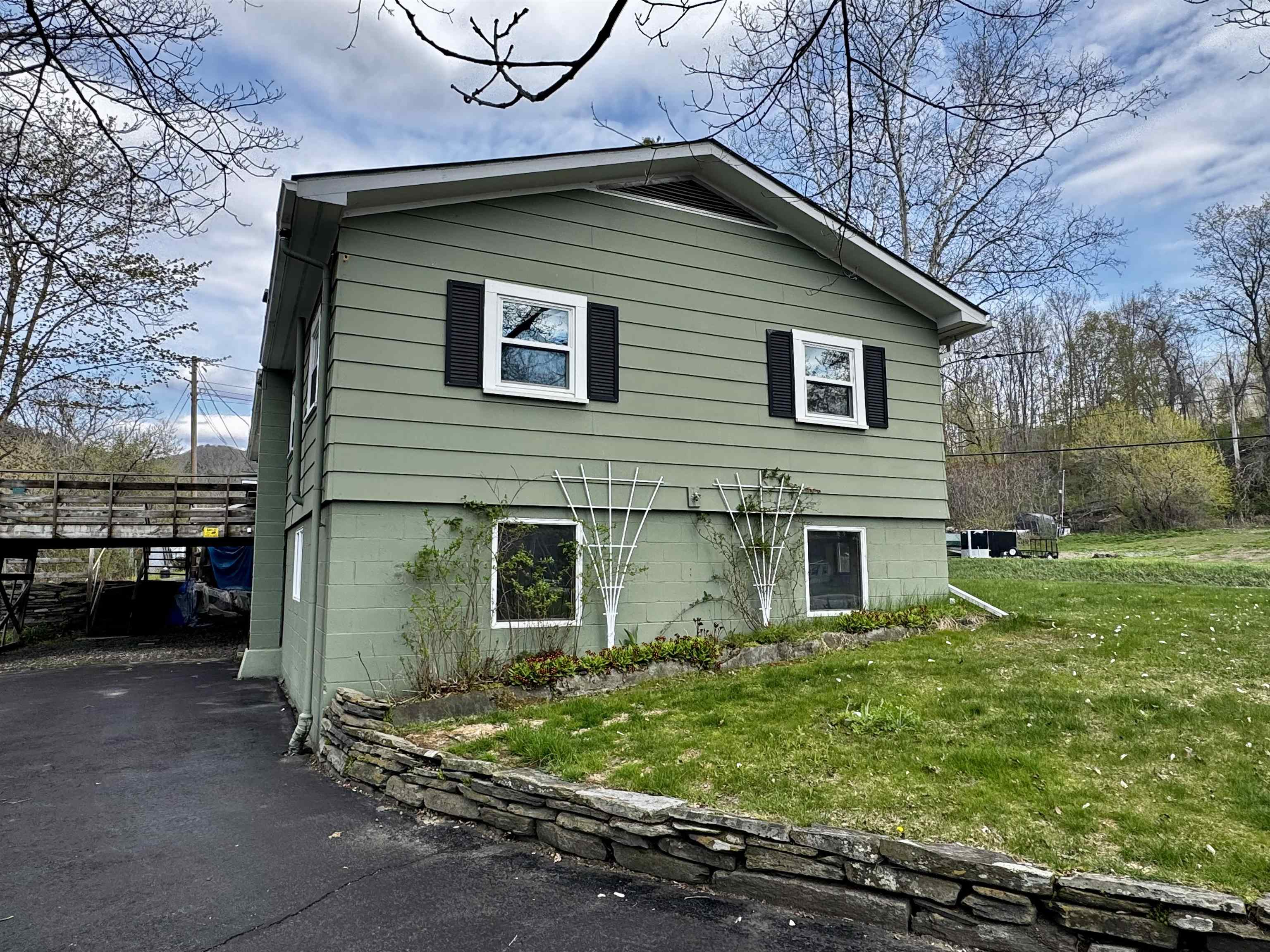 177 Highway 14 Sharon, VT 05065 - Photo 21 of 25