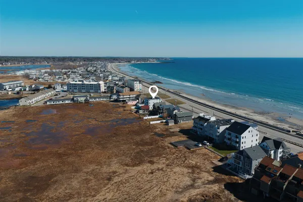 $749,900 | 605 Ocean Boulevard, Unit 1, Hampton, NH 03842