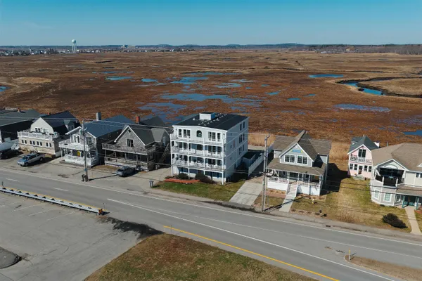 $749,900 | 605 Ocean Boulevard, Unit 1, Hampton, NH 03842