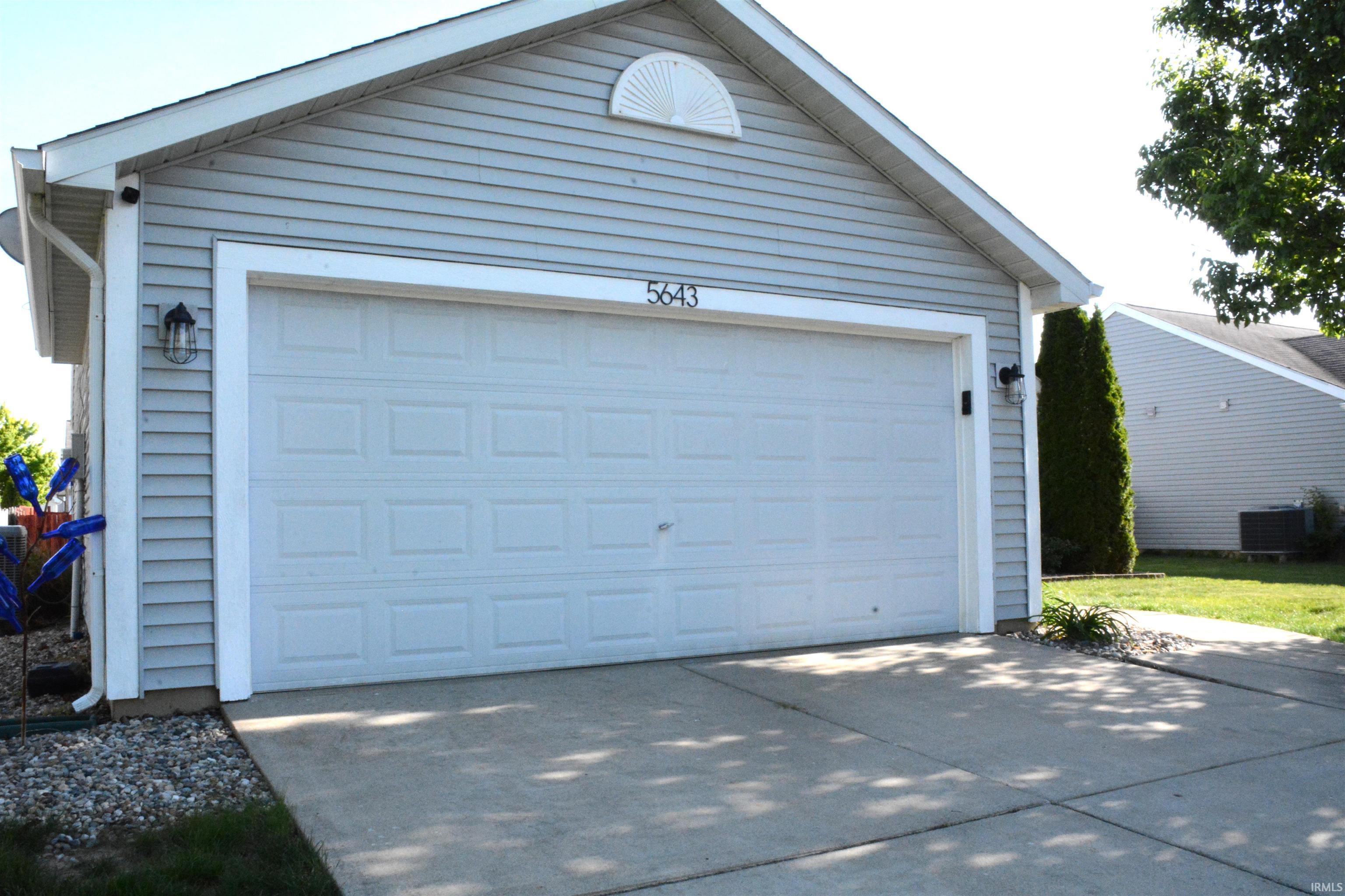 5643 Bluegrass Circle Lafayette, IN 47905 - Photo 4 of 35