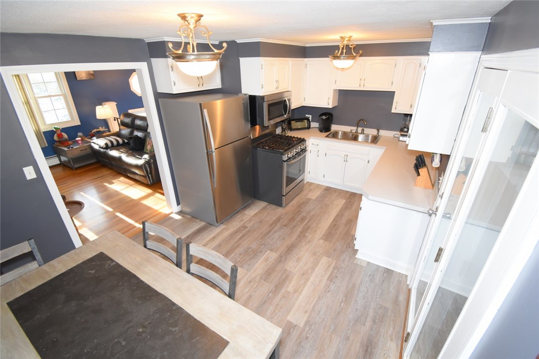 125 Sheffield Hill Road Exeter, RI 02822 - Photo 9 of 39