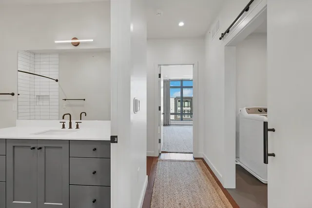 $999,900 | 1077 Brookwood Drive, Green Bay, WI 54304