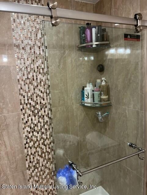 24 Racal Court, Unit B2 Staten Island, NY 10314 - Photo 16 of 22 thumbnail_IMG_5892