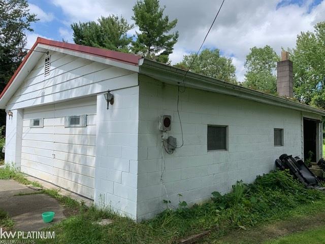 7480 Trumble Road St. Clair, MI 48079 - Photo 4 of 17 31392167-3.JPG