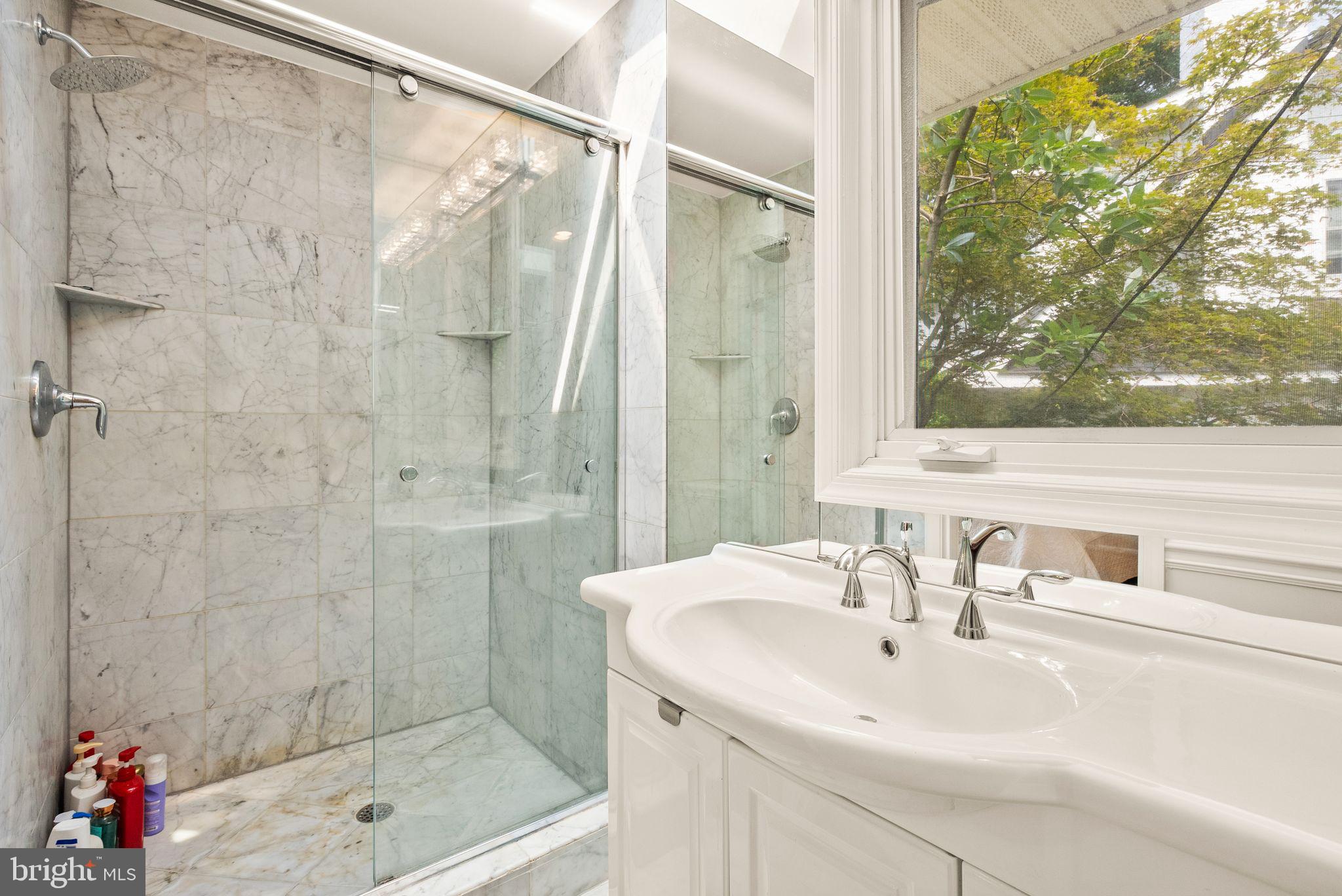 4312 37th Road North Arlington, VA 22207 - Photo 27 of 60 Gallery Image 27