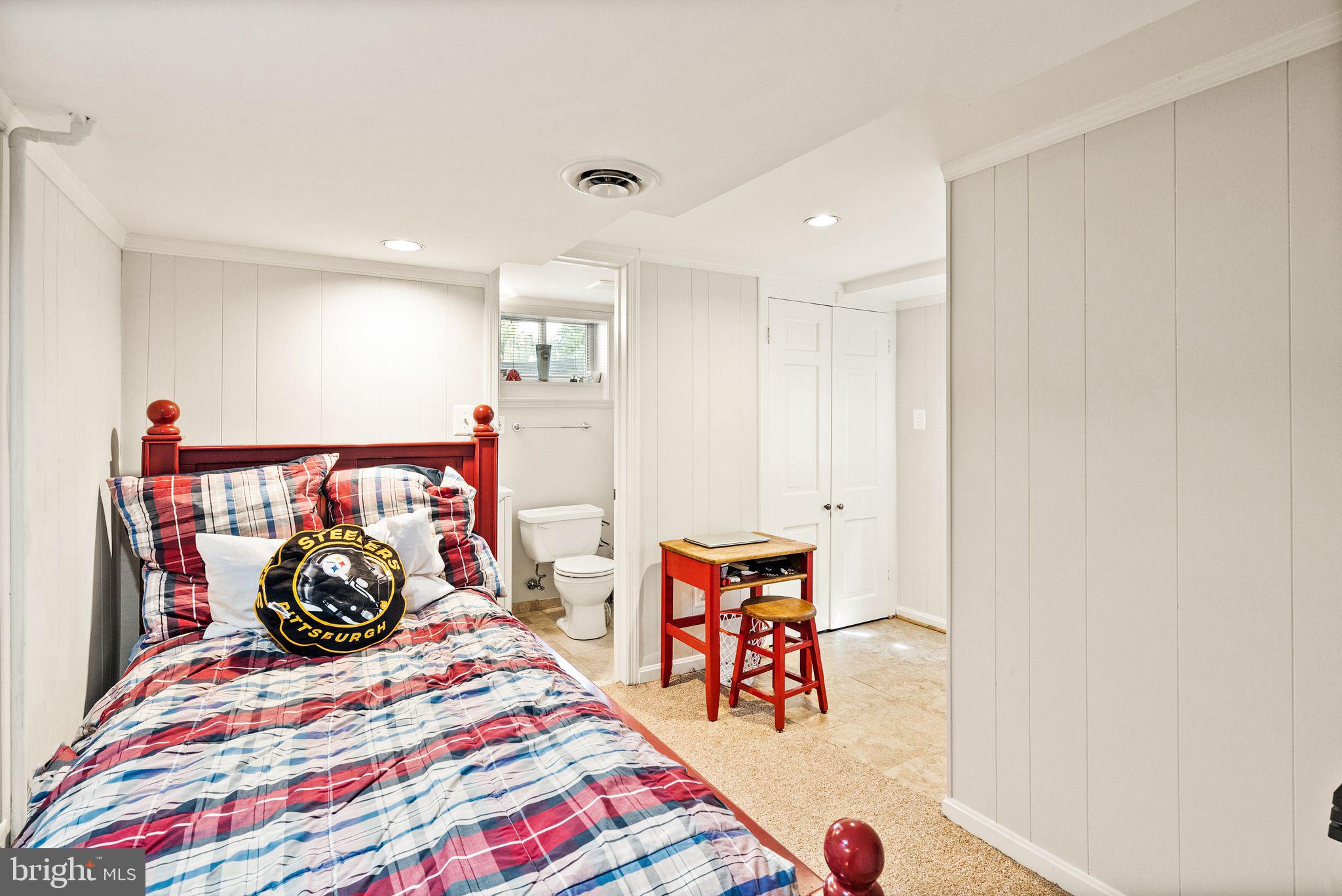 4312 37th Road North Arlington, VA 22207 - Photo 38 of 60 Gallery Image 38
