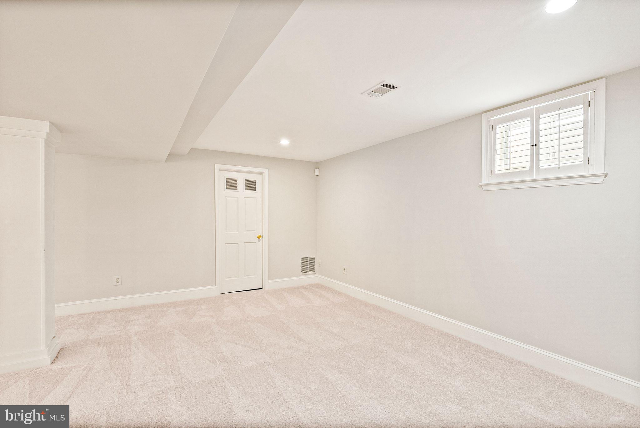 4312 37th Road North Arlington, VA 22207 - Photo 47 of 60 Gallery Image 47