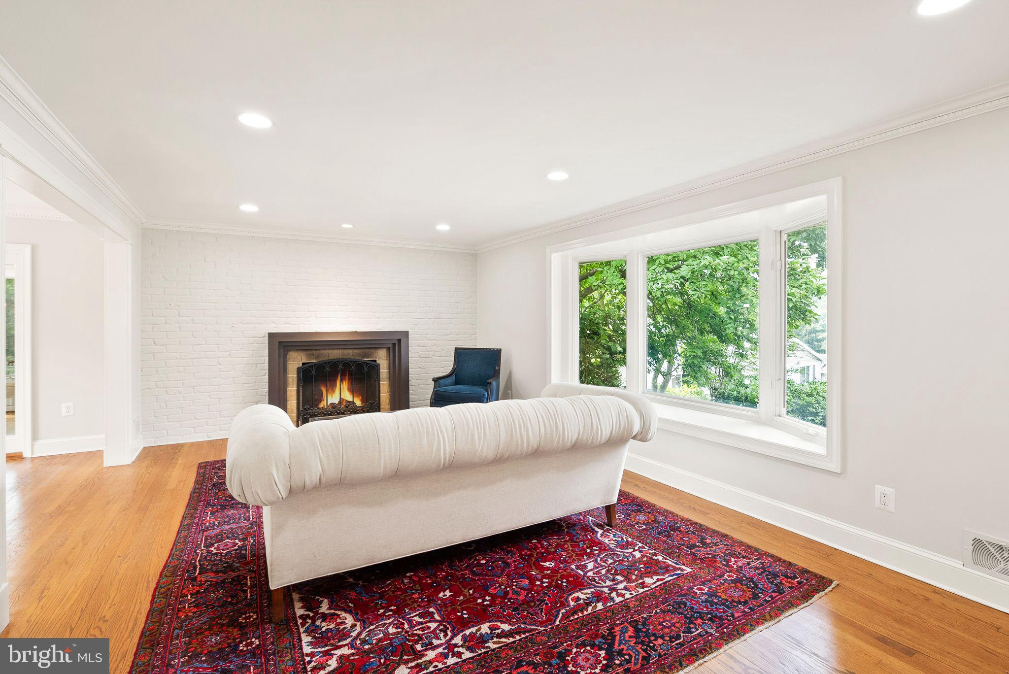 4312 37th Road North Arlington, VA 22207 - Photo 7 of 60 Gallery Image 7