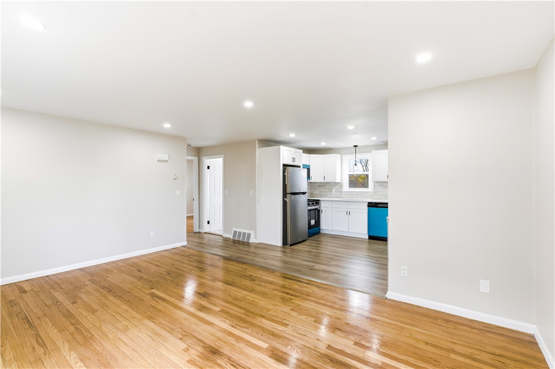 1851 West Shore Road Warwick, RI 02889 - Photo 11 of 22 Gallery Image 11