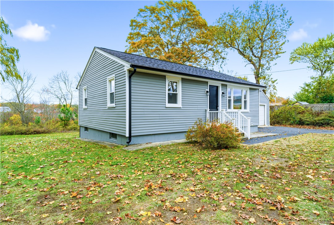 1851 West Shore Road Warwick, RI 02889 - Photo 4 of 22 Gallery Image 4