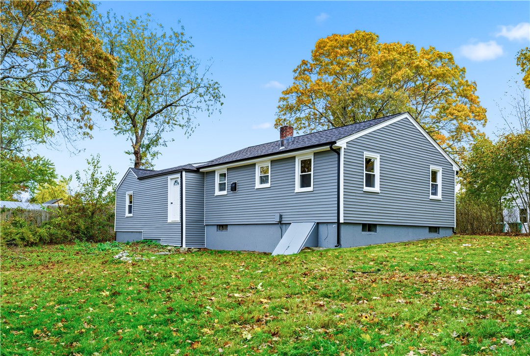 1851 West Shore Road Warwick, RI 02889 - Photo 6 of 22 Gallery Image 6