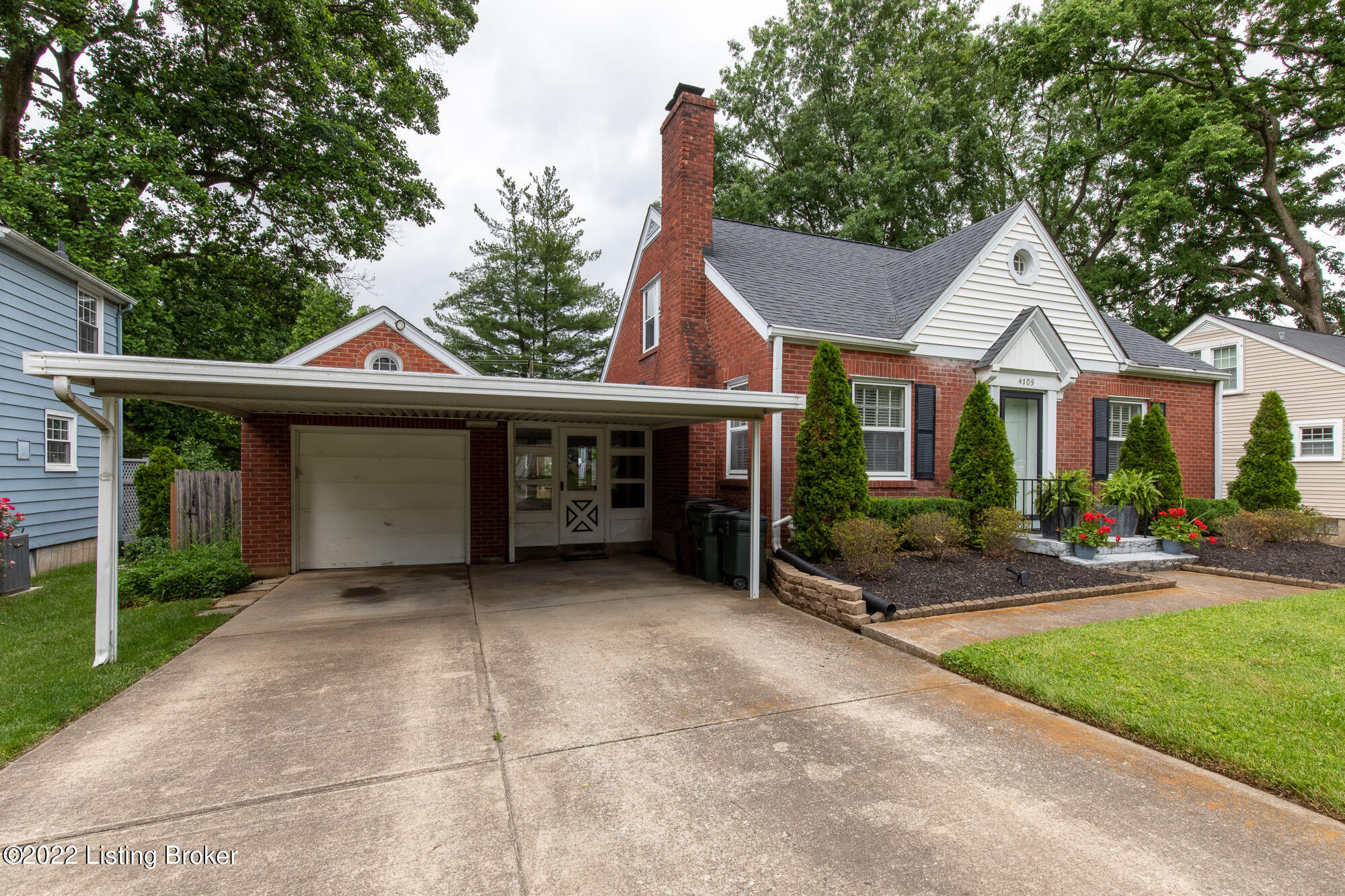 4105 Springhill Road Louisville, KY 40207 - Photo 3 of 38 Springhill005