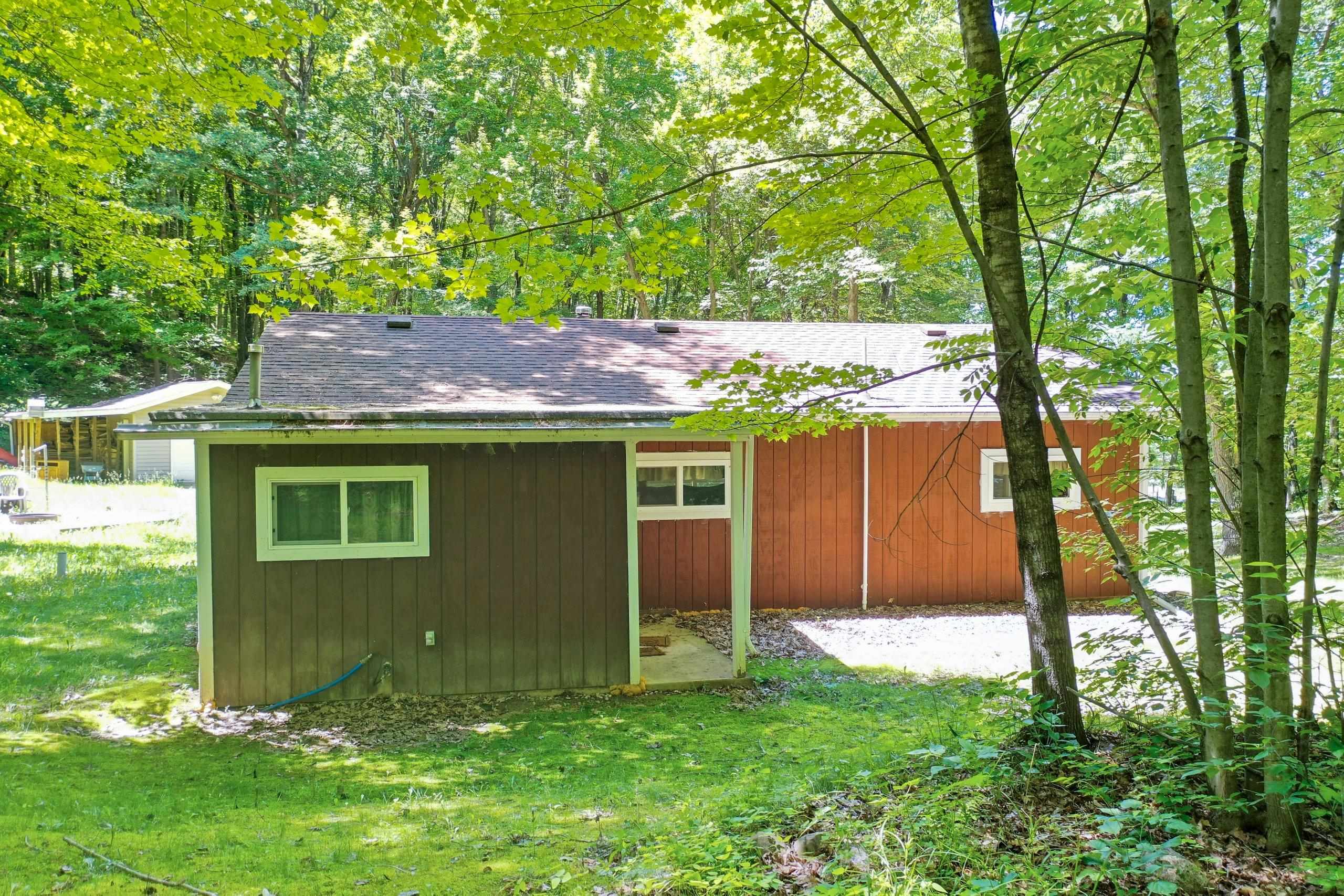 E559 Indian Valley Road Waupaca, WI 54981 - Photo 18 of 45