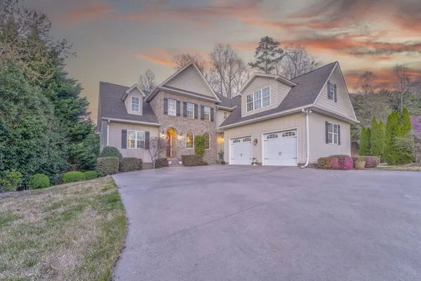 $789,000 | 1801 St Ives Place, Dalton, GA 30720
