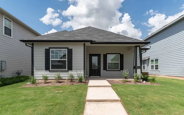 $329,535 | 303 Clearlake Drive, Hutto, TX 78634