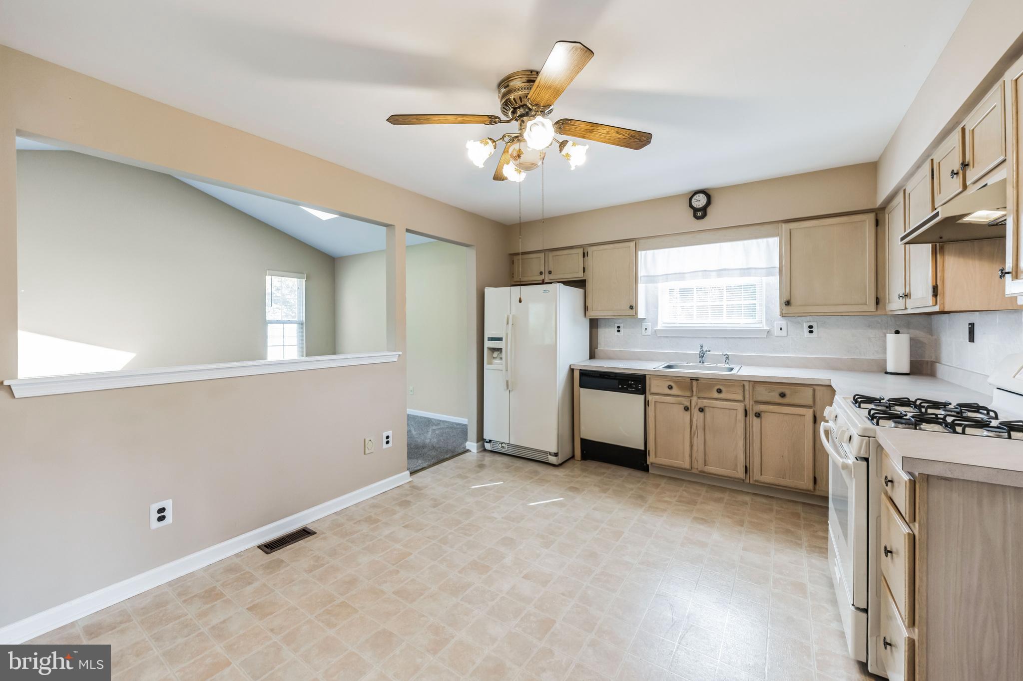 21 Hollybrook Drive Sewell, NJ 08080 - Photo 16 of 32