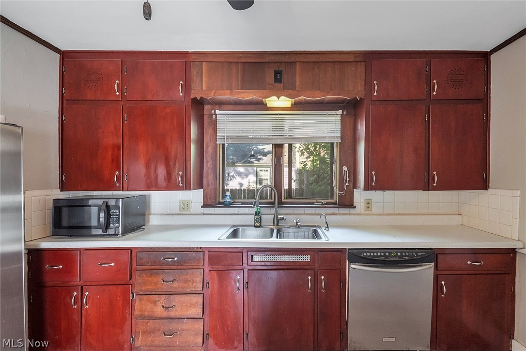 1271 Granger Road Medina, OH 44256 - Photo 6 of 23 Gallery Image 6
