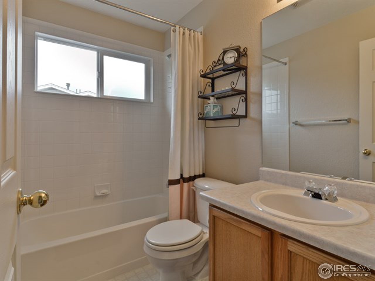 1221 Trail Ridge Road Longmont, CO 80504 - Photo 17 of 23