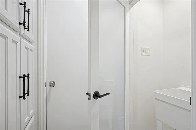 $524,900 | 62 Legend Road, Benbrook, TX 76132