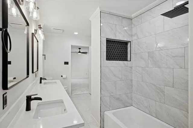 $524,900 | 62 Legend Road, Benbrook, TX 76132