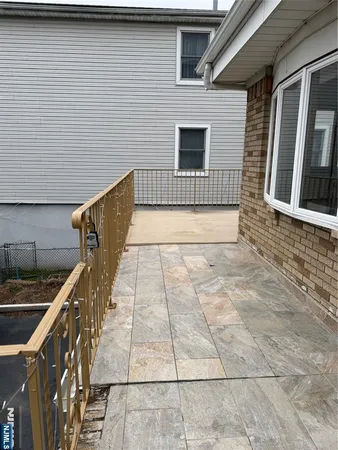 $3,495 | 439 Cliff Street, Unit 1, Fairview, NJ 07022