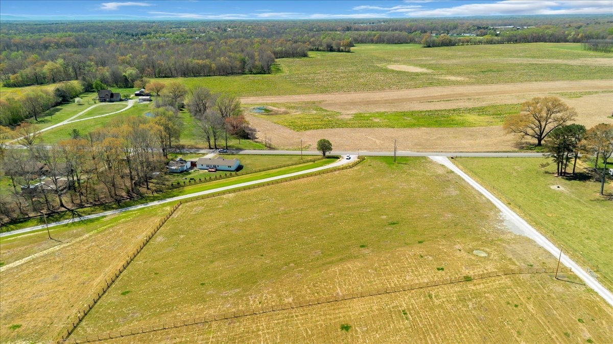 9492 Old Tullahoma Road Tullahoma, TN 37388 - Photo 7 of 14
