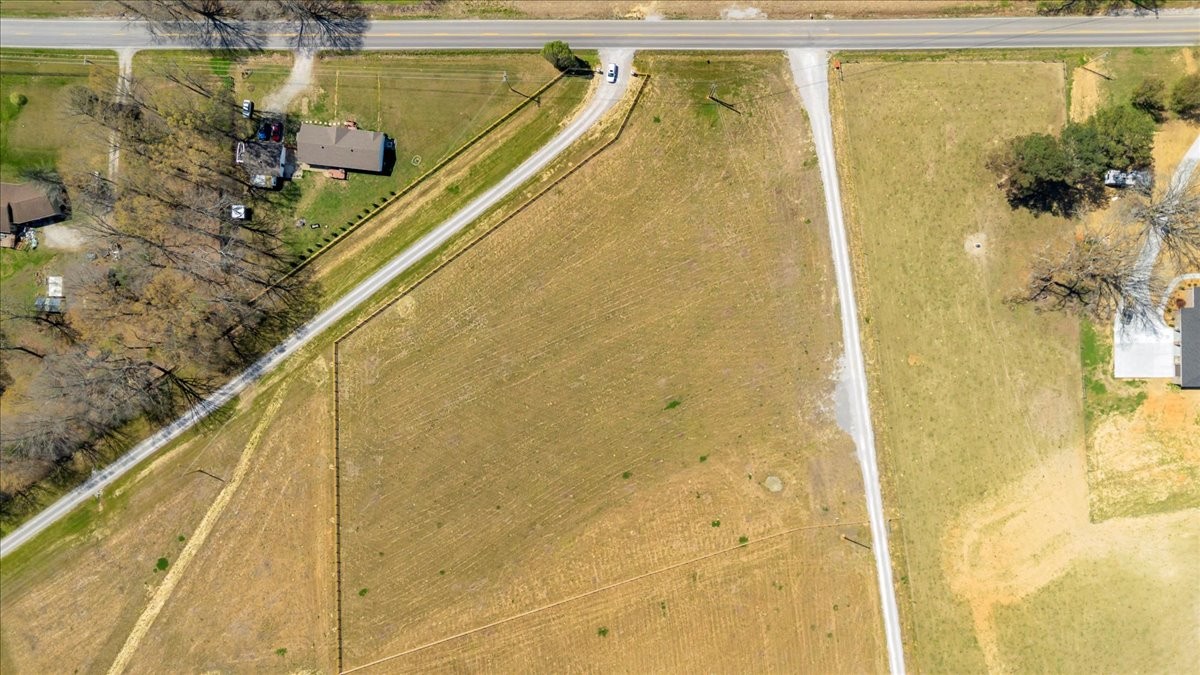 9492 Old Tullahoma Road Tullahoma, TN 37388 - Photo 10 of 14