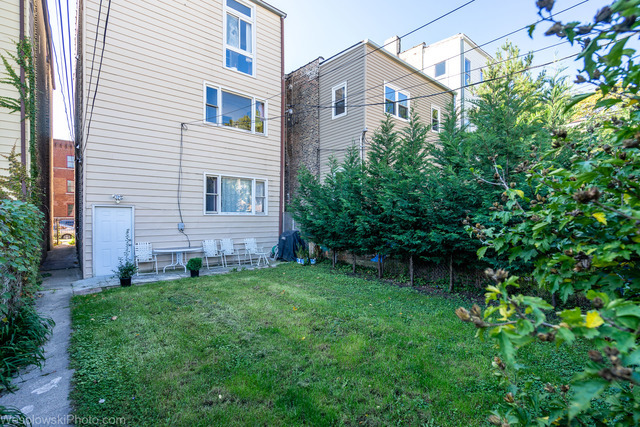 Undisclosed Address Chicago, IL 60622 - Photo 2 of 9