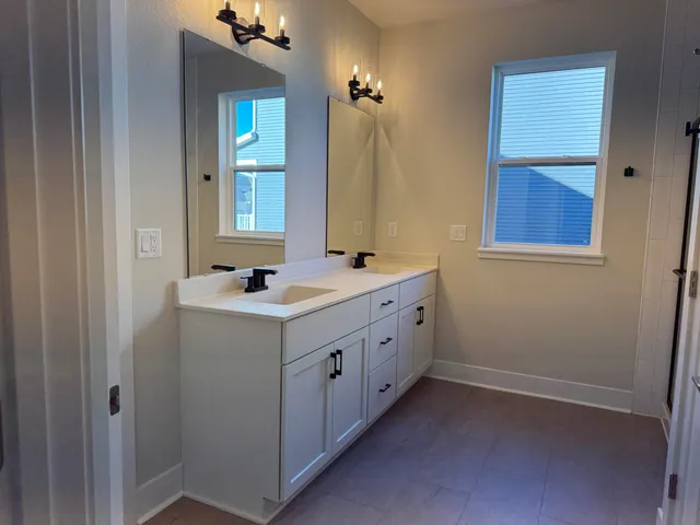 $634,900 | 528 Kiddle Lane, Union Grove, WI 53182