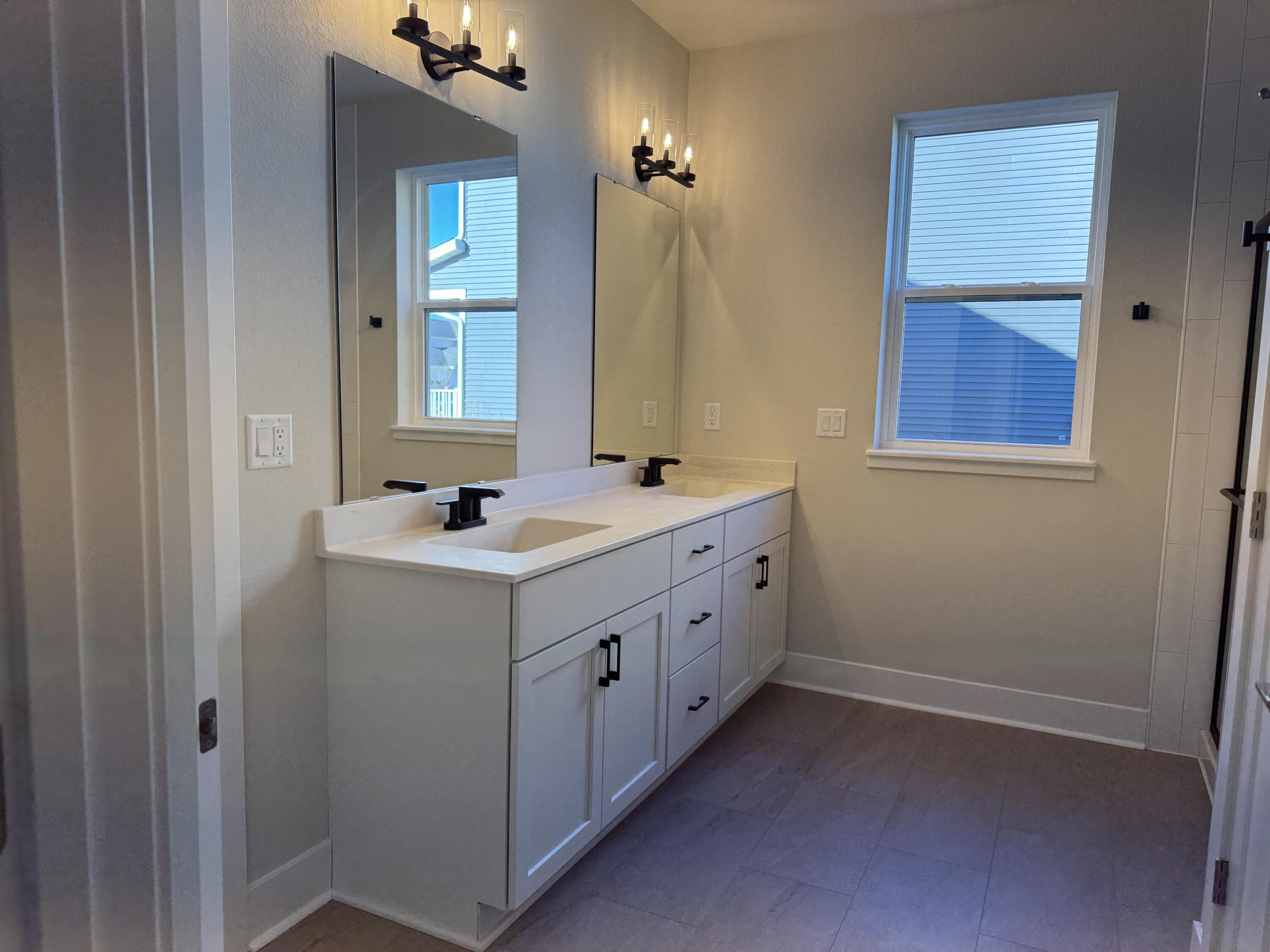 528 Kiddle Lane Union Grove, WI 53182 - Photo 12 of 28 IMG_4374