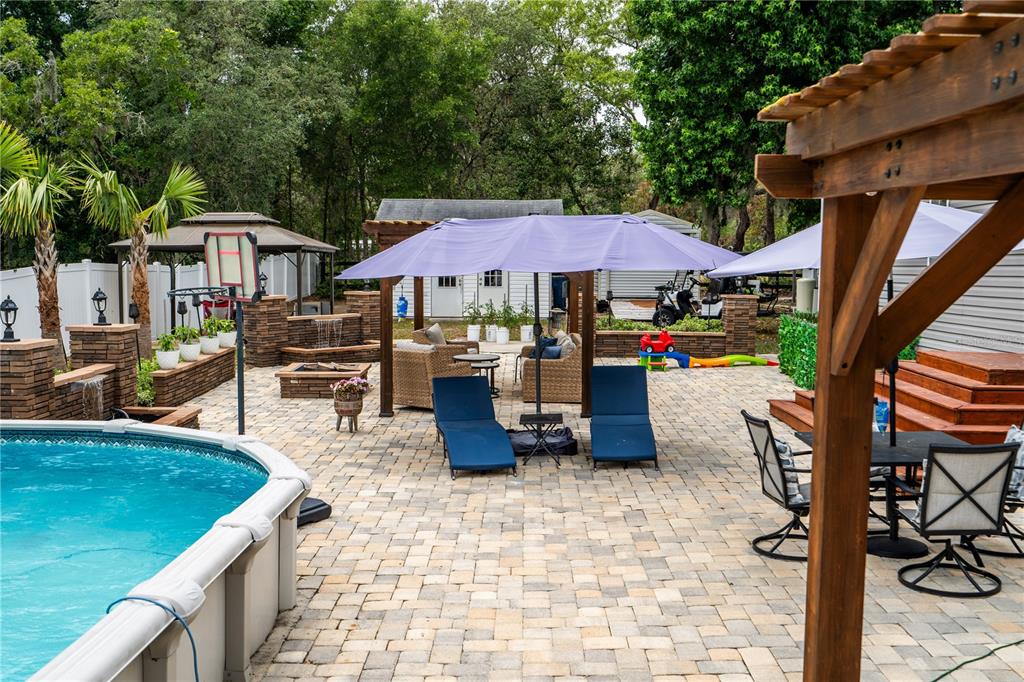1508 East Winnetka Street Hernando, FL 34442 - Photo 30 of 55 a outdoor space with a patio