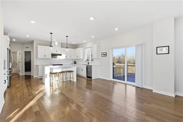 $639,000 | 305 Woodview Drive, Raymore, MO 64083