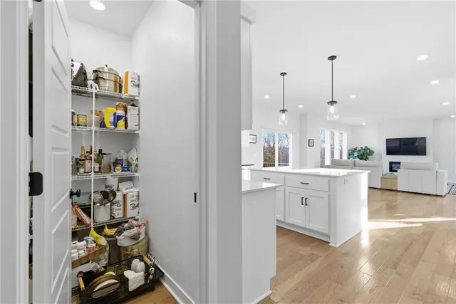 $639,000 | 305 Woodview Drive, Raymore, MO 64083