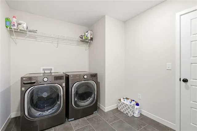 $639,000 | 305 Woodview Drive, Raymore, MO 64083