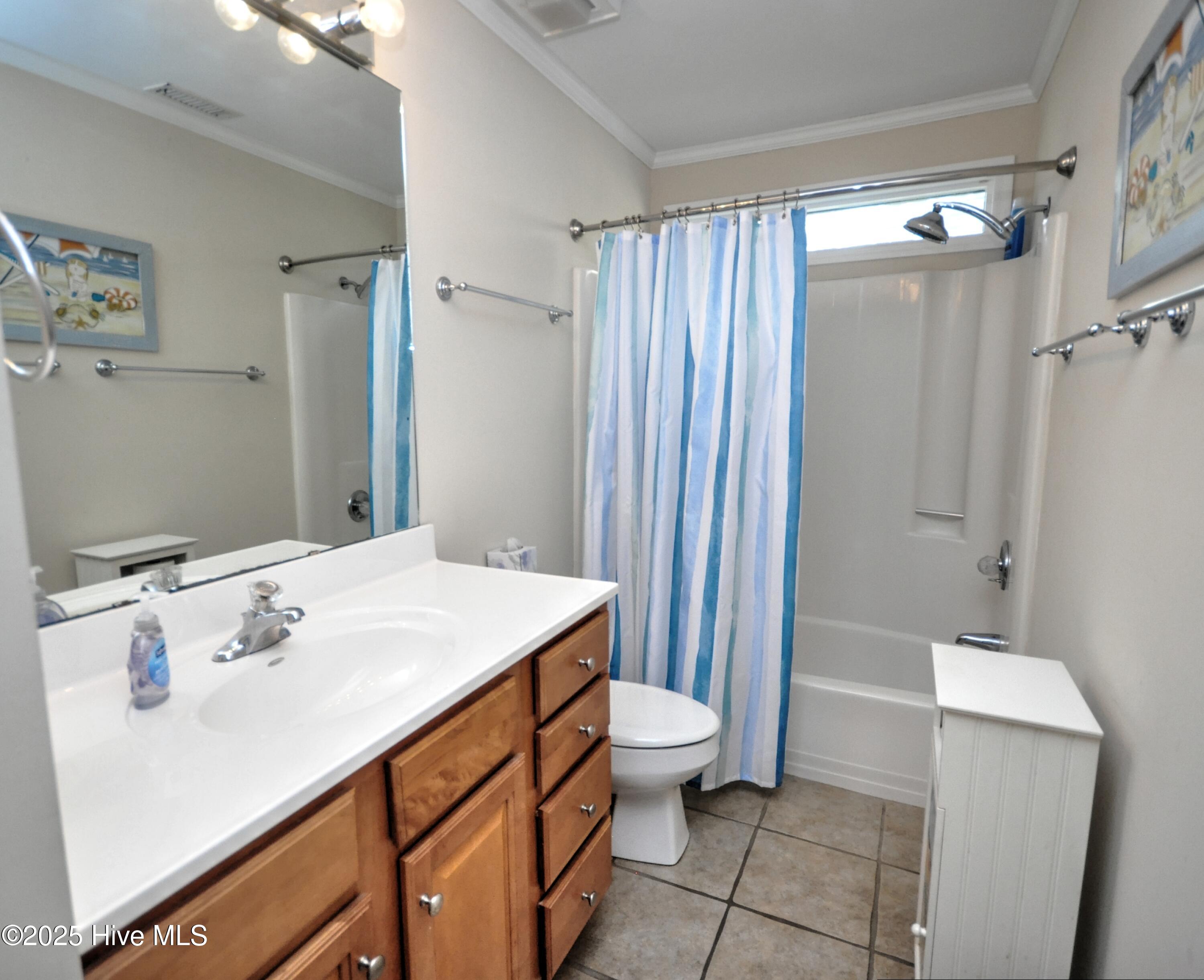 1767 Harborage Drive Southwest, Unit 2 Ocean Isle Beach, NC 28469 - Photo 26 of 39 Bath2