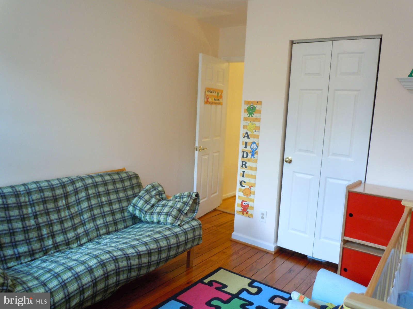 1231 Riverside Avenue Baltimore, MD 21230 - Photo 19 of 30 Bedroom