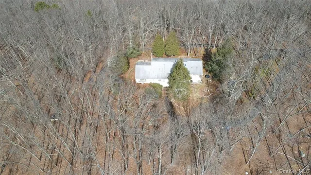 a bathroom with a toilet