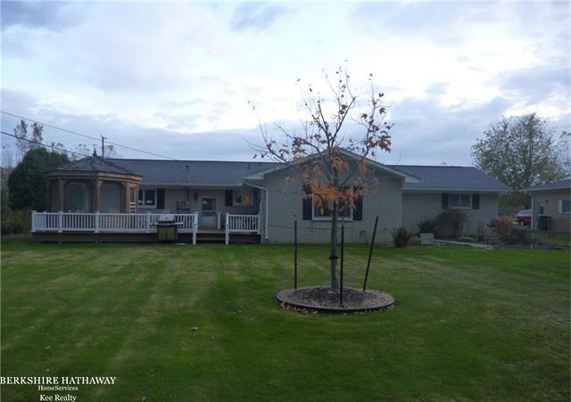 23233 Chapman Road Macomb, MI 48042 - Photo 7 of 15 Back View