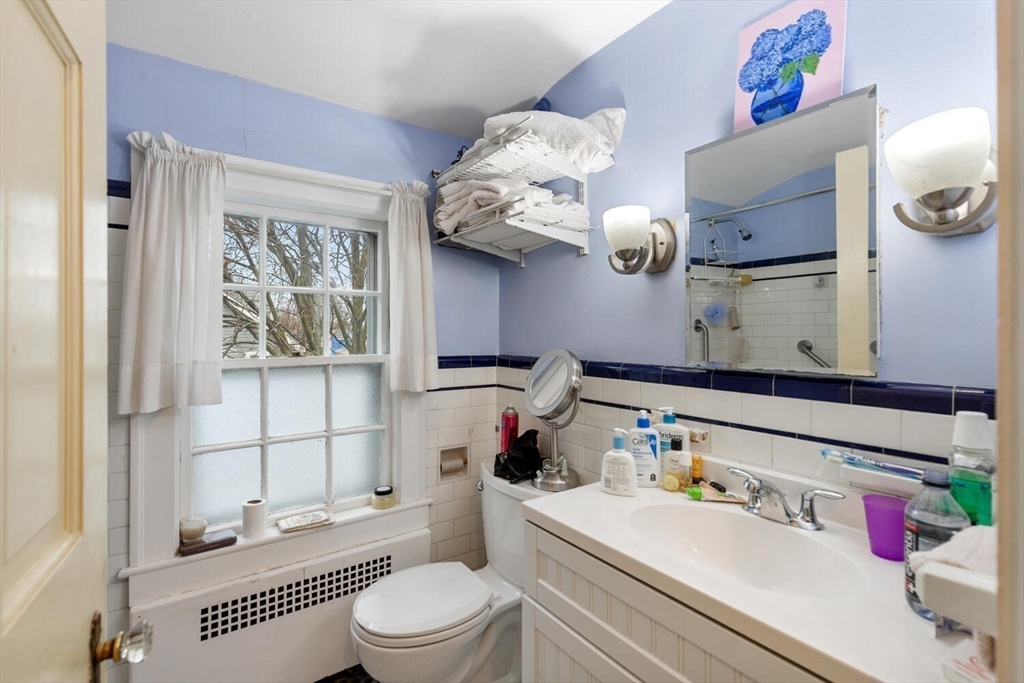 11 Barbara Terrace Watertown, MA 02472 - Photo 20 of 27