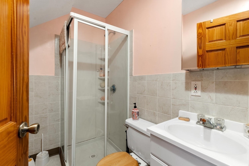 11 Barbara Terrace Watertown, MA 02472 - Photo 22 of 27