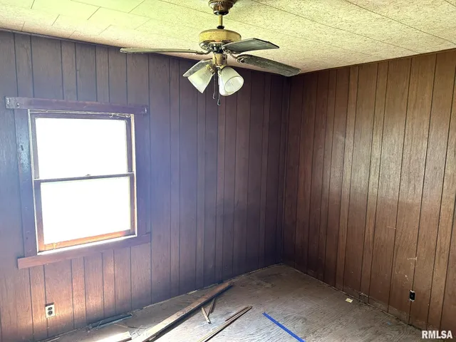 $21,000 | 159 North Ave F, Canton, IL 61520