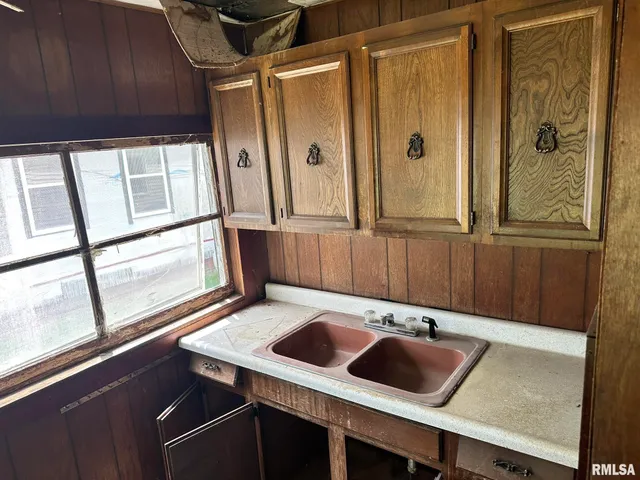 $21,000 | 159 North Ave F, Canton, IL 61520